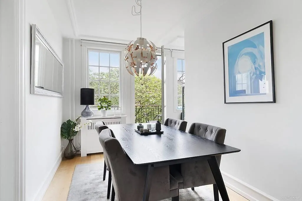 Heart Of Downtown - Modern & Balcony Apartment Copenhagen Denmark
